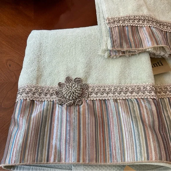 Avanti Braided Cuff Sage Medallion Stripe Towel Set, 7 towels NWT - Picture 6 of 16